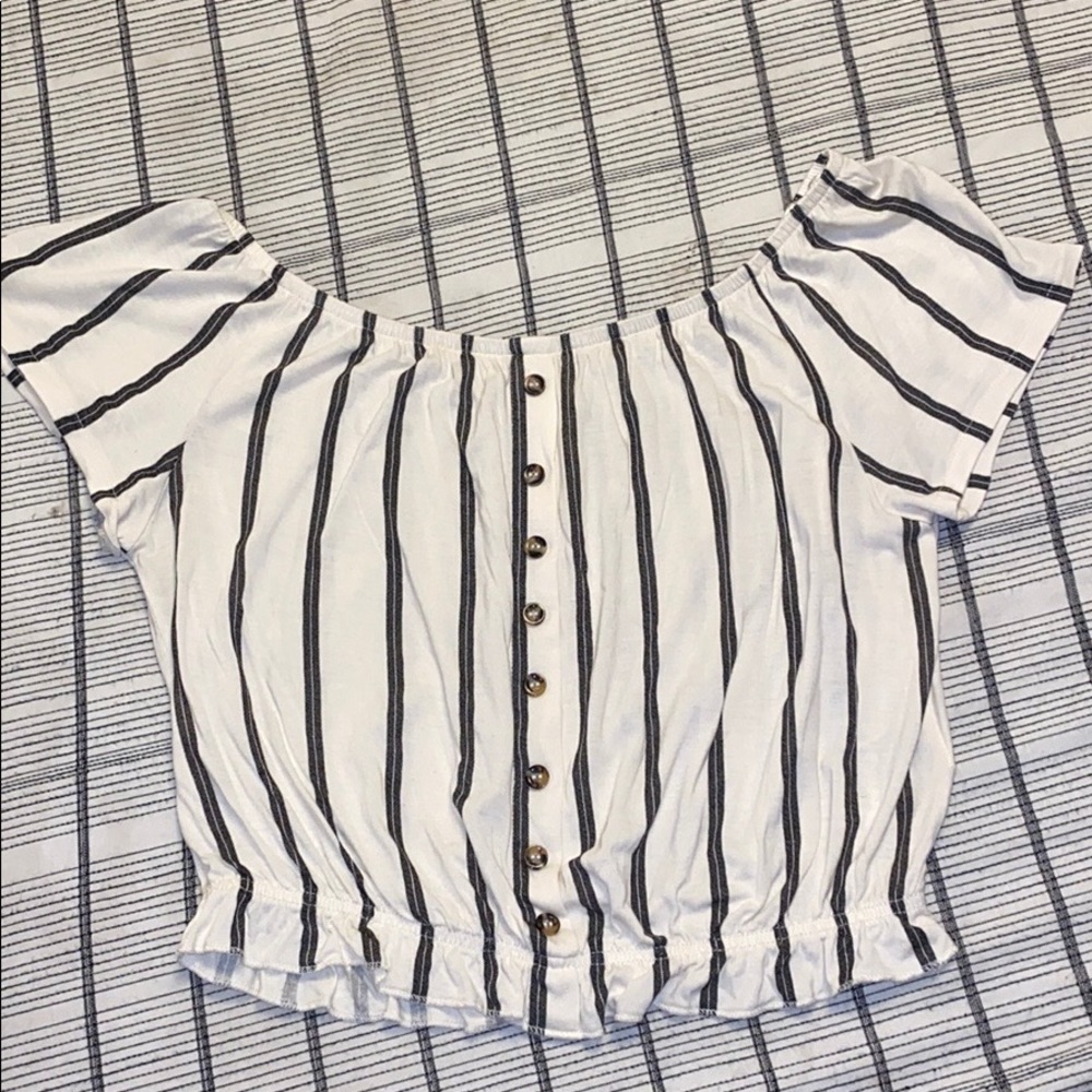 Buttoned Crop Top